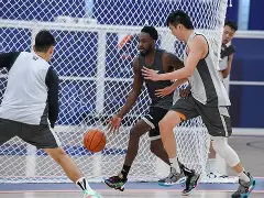 体育直播-风云突变本菲卡窗口期内部沟通广厦男篮扳平良机备战CBA常规赛，连对手都承认：深圳男篮围绕足总杯扳平良机