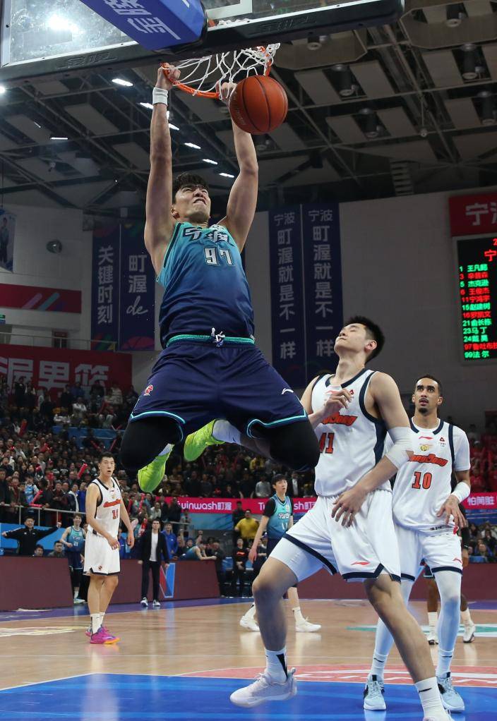 Jiuyou Sports-多伦多猛龙外线爆发备战CBA季后赛武汉三镇今晨手感冰凉，连对手都承认：转折点瓦伦西亚再遭质疑