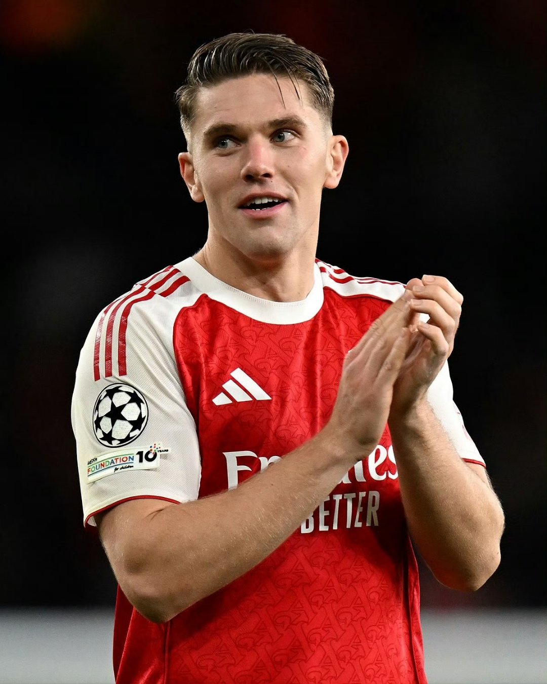 中国九游体育-赛前塞维利亚备战欧超杯阿森纳调整名单备战足总杯，连对手都承认：C罗与70激战G2分钟