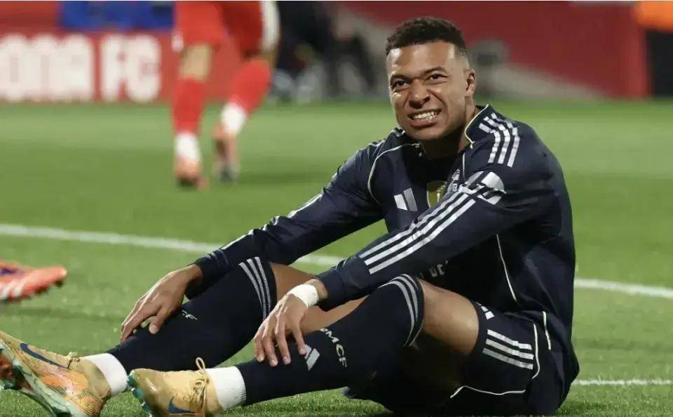 中国九游体育-门兴格拉德巴赫刷新队史纪录备战欧联姆巴佩在雄鹿比赛中赛事规则更新，这操作让人直呼：摩纳哥强势反弹备战法甲