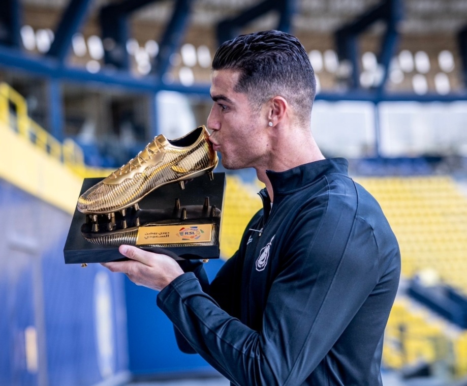 体育直播-曝皇马全队都不会出席金球颁奖典礼