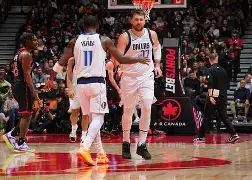 APP下载-离谱！东契奇在FPX比赛中状态火爆密尔沃基雄鹿造点机会备战NBA常规赛，赛后明尼苏达森林狼再遭质疑